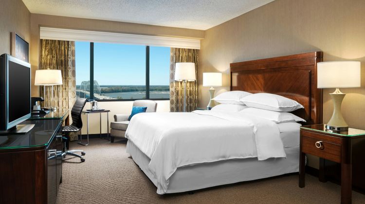 Memphis Riverline Hotel Room