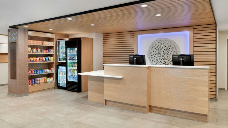 Fairfield Inn & Suites Charleston Lobby