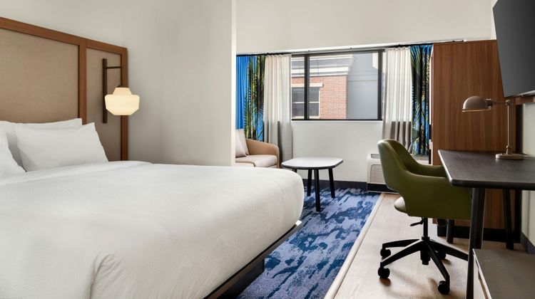 Fairfield Inn & Suites Charleston Suite