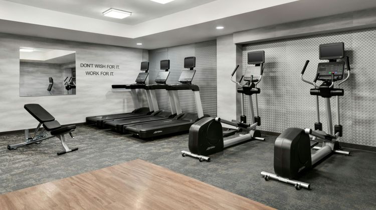 Fairfield Inn & Suites Charleston Health Club