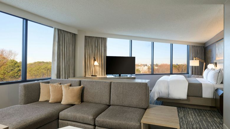 <b>The Westin Atlanta Airport Suite</b>. Images powered by <a href="https://www.leonardoworldwide.com/" title="Leonardo Worldwide" target="_blank">Leonardo</a>.