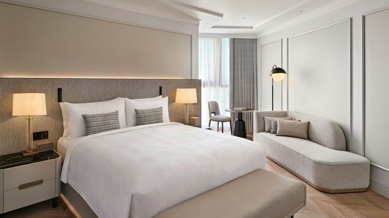 <b>JW Marriott Kuwait Hotel Room</b>. Images powered by <a href="https://www.leonardoworldwide.com/" title="Leonardo Worldwide" target="_blank">Leonardo</a>.
