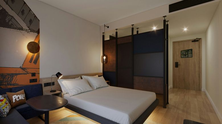 <b>Aloft Belfast Titanic Quarter Room</b>. Images powered by <a href="https://www.leonardoworldwide.com/" title="Leonardo Worldwide" target="_blank">Leonardo</a>.
