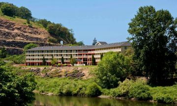 The Lodge at Roseburg