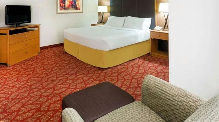 The Lodge at Roseburg Suite