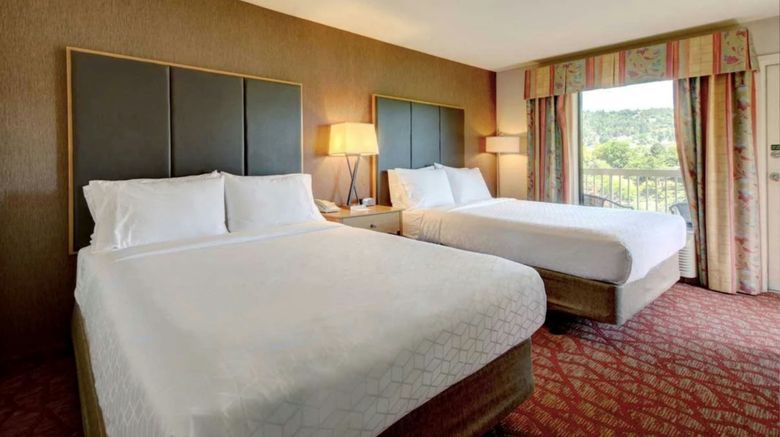 <b>The Lodge at Roseburg Room</b>. Images powered by <a href="https://www.leonardoworldwide.com/" title="Leonardo Worldwide" target="_blank">Leonardo</a>.