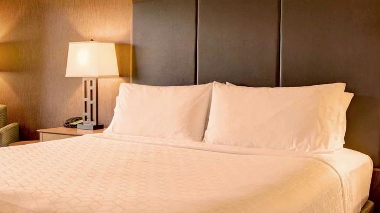 <b>The Lodge at Roseburg Room</b>. Images powered by <a href="https://www.leonardoworldwide.com/" title="Leonardo Worldwide" target="_blank">Leonardo</a>.