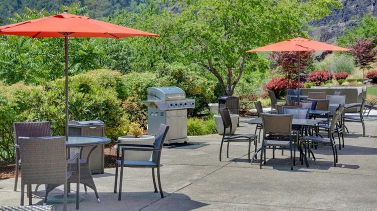 The Lodge at Roseburg Other