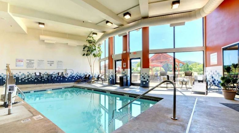 <b>The Lodge at Roseburg Pool</b>. Images powered by <a href="https://www.leonardoworldwide.com/" title="Leonardo Worldwide" target="_blank">Leonardo</a>.