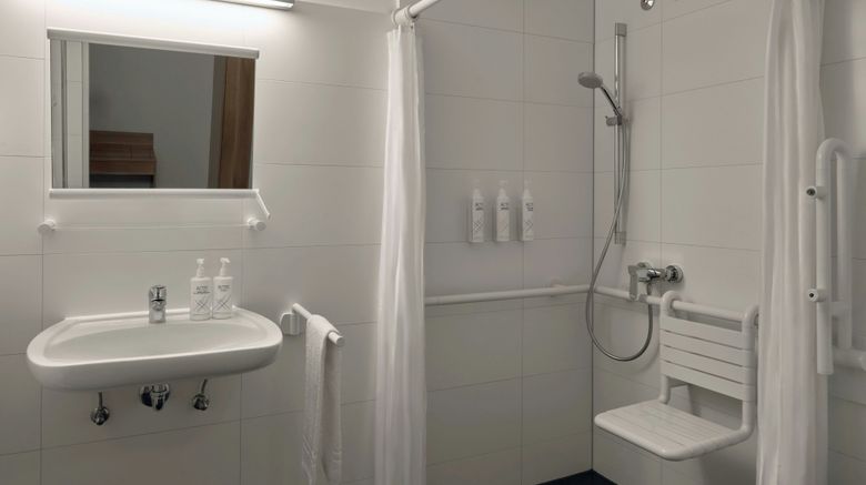 <b>Four Points Flex by Sheraton Hannover Room</b>. Images powered by <a href="https://www.leonardoworldwide.com/" title="Leonardo Worldwide" target="_blank">Leonardo</a>.