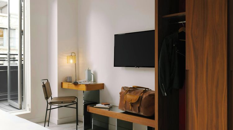 Hotel Henri NY Room