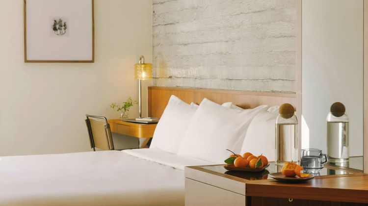 Hotel Henri NY Room