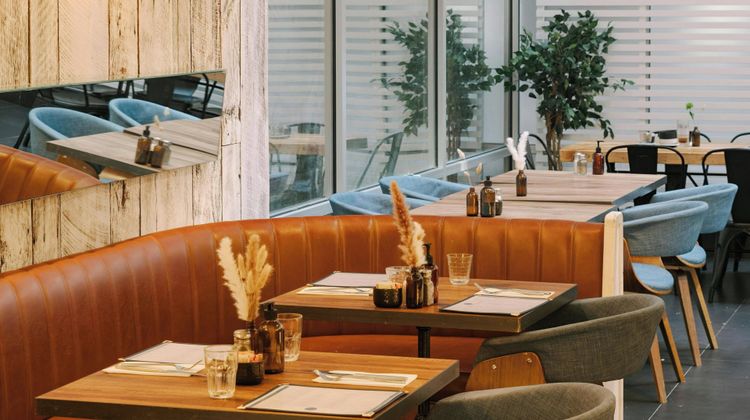 Hotel Henri NY Restaurant