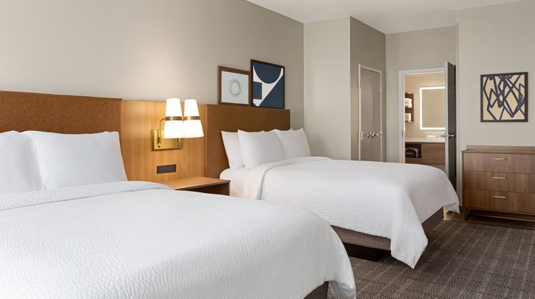 Staybridge Suites Pensacola Airport Room