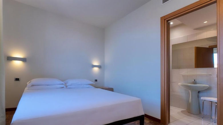<b>Park Hotel Mondovi Room</b>. Images powered by <a href="https://www.leonardoworldwide.com/" title="Leonardo Worldwide" target="_blank">Leonardo</a>.