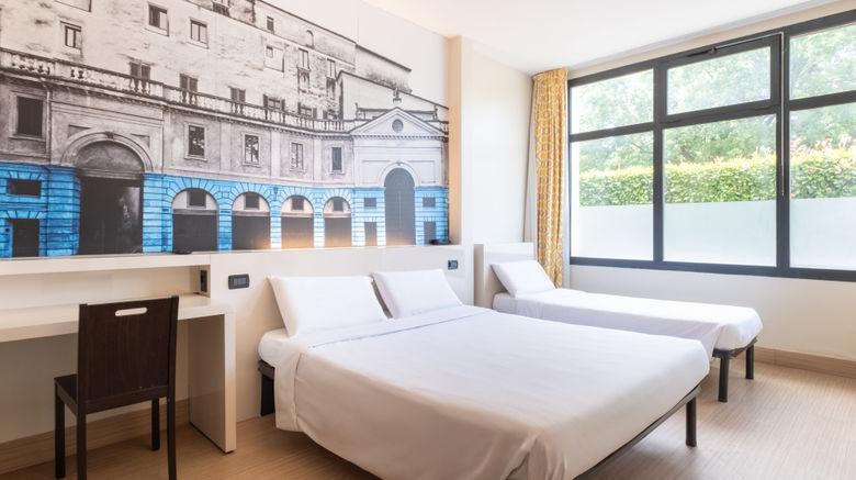 <b>B&B Hotel Mantova Room</b>. Images powered by <a href="https://www.leonardoworldwide.com/" title="Leonardo Worldwide" target="_blank">Leonardo</a>.