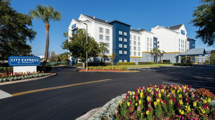 City Express Orlando International Drive Exterior