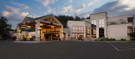 Holiday Inn Resort Lake George Exterior