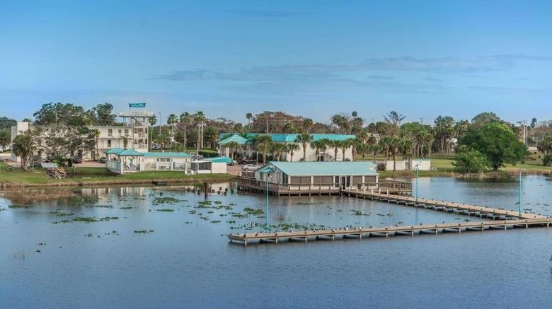 Lakeshore Resort  and  Marina Exterior. Images powered by <a href="https://www.leonardoworldwide.com" target="_blank" rel="noopener">Leonardo</a>.