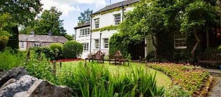The Pheasant Inn Exterior