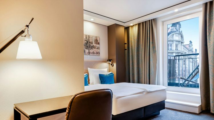 Motel One Dresden-Palaisplatz Room