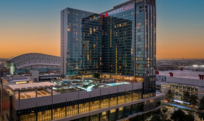 Marriott Marquis Houston Exterior