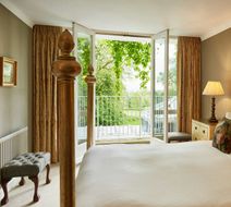 Ockenden Manor Hotel Room