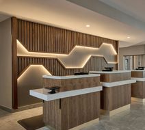 Courtyard Madison Lobby