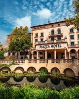 The Piazza Hotel Montecasino