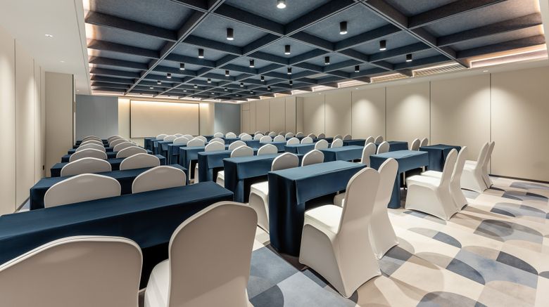 <b>Holiday Inn Exp Lize Business Meeting</b>. Images powered by <a href="https://www.leonardoworldwide.com/" title="Leonardo Worldwide" target="_blank">Leonardo</a>.