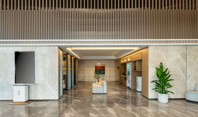 Holiday Inn Exp Lize Business Exterior