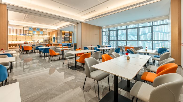 <b>Holiday Inn Exp Haigang Restaurant</b>. Images powered by <a href="https://www.leonardoworldwide.com/" title="Leonardo Worldwide" target="_blank">Leonardo</a>.