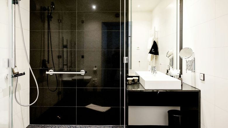 <b>Motel One Wurzburg Room</b>. Images powered by <a href="https://www.leonardoworldwide.com/" title="Leonardo Worldwide" target="_blank">Leonardo</a>.