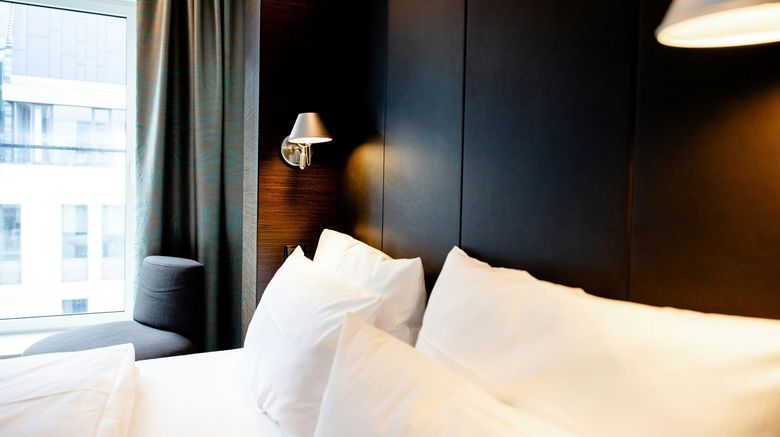 <b>Motel One Augustusplatz Room</b>. Images powered by <a href="https://www.leonardoworldwide.com/" title="Leonardo Worldwide" target="_blank">Leonardo</a>.