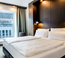 Motel One Augustusplatz Room