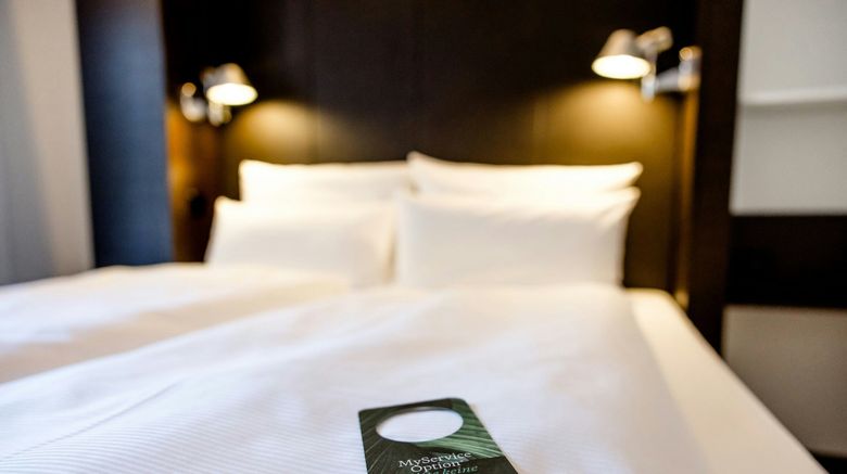 <b>Motel One Augustusplatz Room</b>. Images powered by <a href="https://www.leonardoworldwide.com/" title="Leonardo Worldwide" target="_blank">Leonardo</a>.