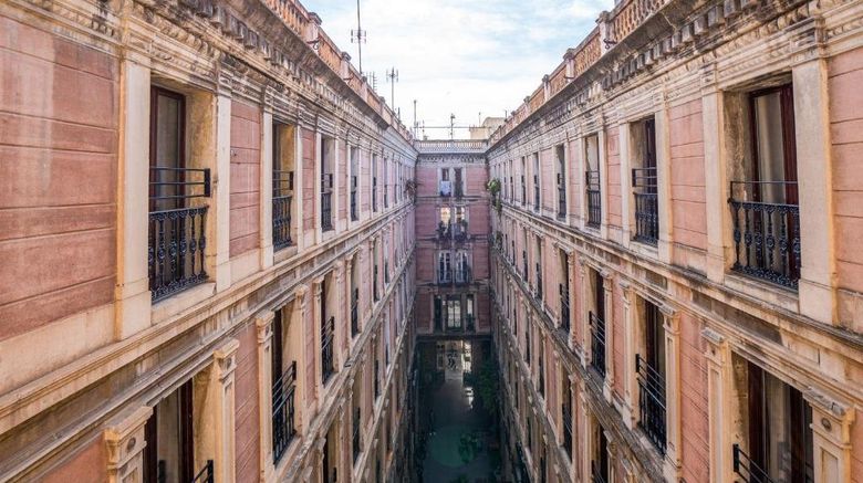 <b>Rialto Hotel Exterior</b>. Images powered by <a href="https://www.leonardoworldwide.com/" title="Leonardo Worldwide" target="_blank">Leonardo</a>.