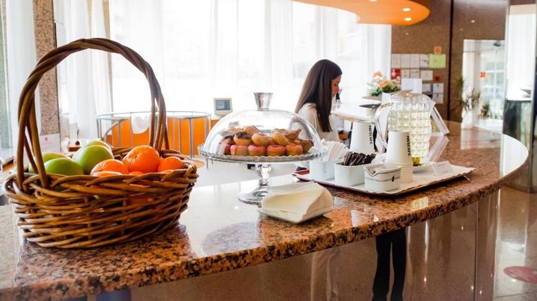 <b>Hotel Premium Porto Maia Restaurant</b>. Images powered by <a href="https://www.leonardoworldwide.com/" title="Leonardo Worldwide" target="_blank">Leonardo</a>.