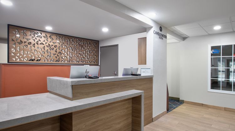 Candlewood Suites Exterior