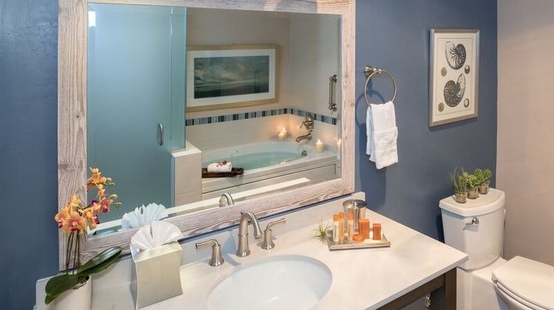 <b>Sand Pebbles Inn Room</b>. Images powered by <a href="https://www.leonardoworldwide.com/" title="Leonardo Worldwide" target="_blank">Leonardo</a>.