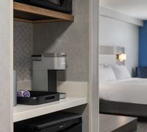 Holiday Inn Express Hotel & Suites Room