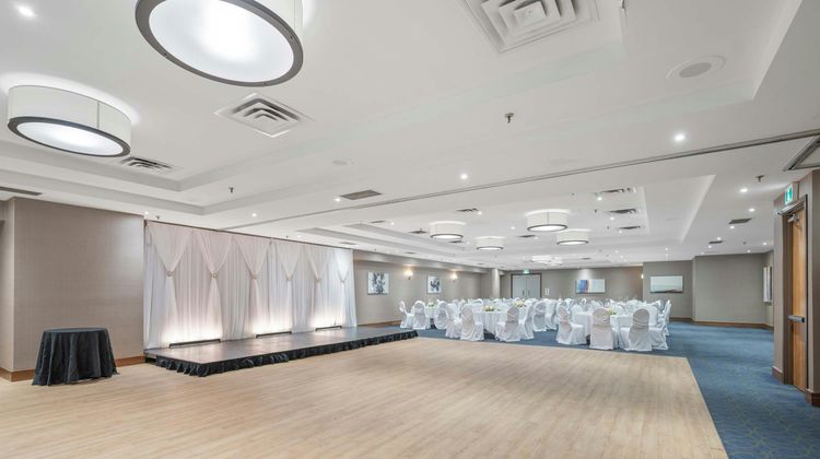 Sandman Signature Mississauga Hotel Ballroom