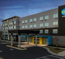 Tru Stockbridge Exterior