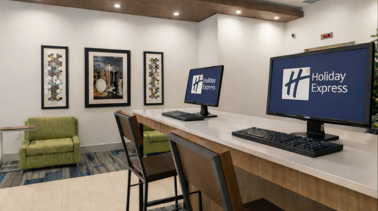 <b>Holiday Inn Express & Suites Victoria Exterior</b>. Images powered by <a href="https://www.leonardoworldwide.com/" title="Leonardo Worldwide" target="_blank">Leonardo</a>.