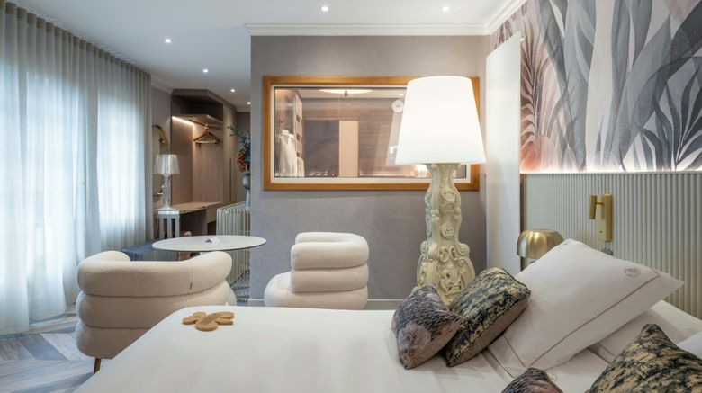 <b>Hostellerie la Cheneaudiere Room</b>. Images powered by <a href="https://www.leonardoworldwide.com/" title="Leonardo Worldwide" target="_blank">Leonardo</a>.