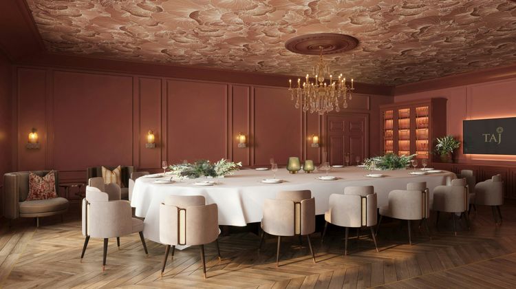 Taj Hessischer Hof Restaurant