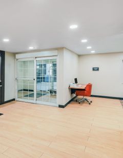 Candlewood Suites Topeka West