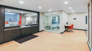 Candlewood Suites Topeka West