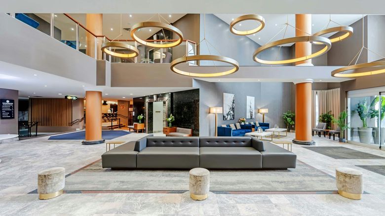 <b>Sandman Signature Mississauga Hotel Lobby</b>. Images powered by <a href="https://www.leonardoworldwide.com/" title="Leonardo Worldwide" target="_blank">Leonardo</a>.