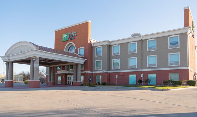 Holiday Inn Express Hotel & Stes Exterior